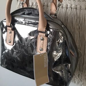 Never used MICHAEL KORS purse